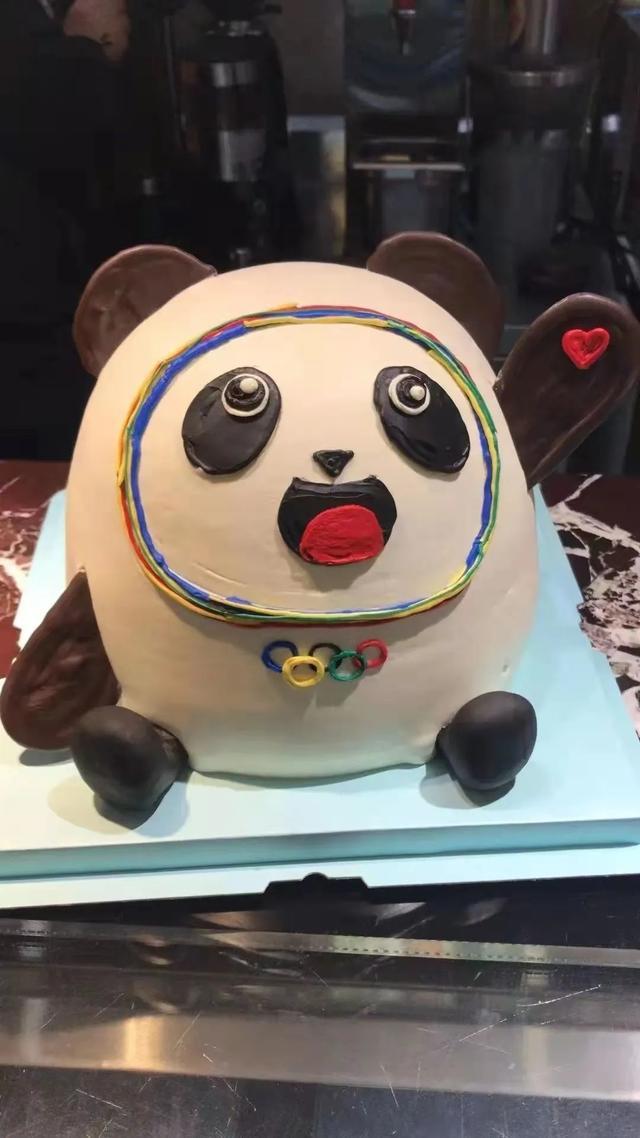 多家蛋糕店制售冰墩墩造型蛋糕被查 商家构成侵权 