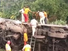 印度列车相撞事故已致288死900伤 究竟咋梗？（图）