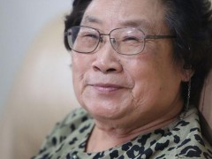 终于了解洋小伙的中医偶像是屠呦呦 中医智慧获世界认可