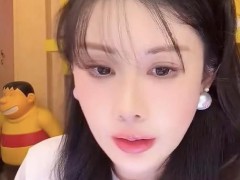 韦雪官宣与男朋友分手 究竟咋梗？