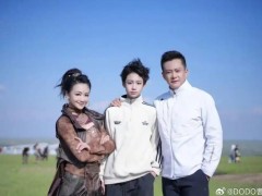 曹颖14岁儿子被赞“最帅星二代” 究竟咋梗？