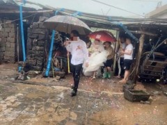 终于了解广东一对新人坚持台风天结婚 风雨无阻的爱情见证