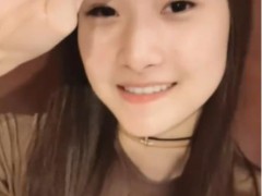 马伊琍16岁大女儿晒美照 越长越像妈 究竟咋梗？