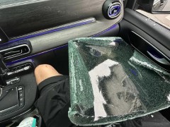 女星戴燕妮在巴黎被破窗抢劫 究竟咋梗？