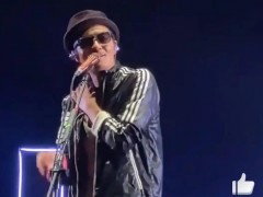 朴树演唱会状态不佳鞠躬道歉 真实的力量比完美更重要！