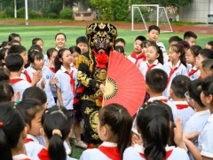 小学新生名字流淌着古典之美  古典诗词占比激增三倍！