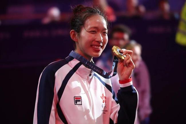 奥运冠军江旻憓放弃加拿大护照