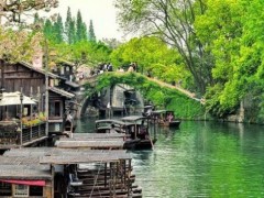 媒体评将免票飞来峰与收票乌镇作比较 公益与商业各有千秋