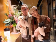 李嘉欣晒与许晋亨合照庆祝结婚17年 现场画面曝光!