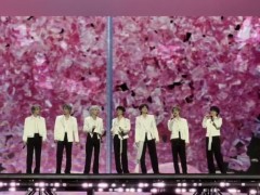 何超欣去看时代少年团演唱会 究竟咋梗?