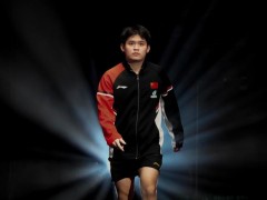 林诗栋4比0胜向鹏晋级四强 WTT总决赛亮眼表现(图)