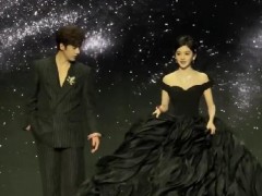 章若楠差点摔跤 王安宇迅速扶起 红毯名场面养眼又暖心（图）