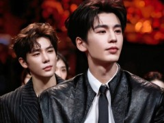 王安宇的微博之夜是想你的夜 帅哥同框冲击视觉（图）