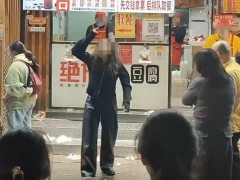 女儿替父请假致其被辞退 人社局回应 请假风波引发网络热议（图）